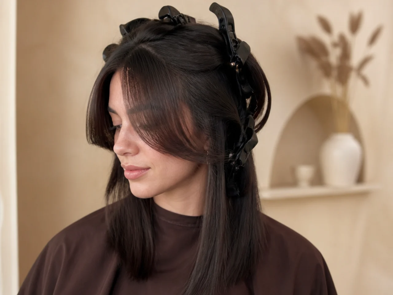 Straight fine hair with butterfly wings set and pinned to cool