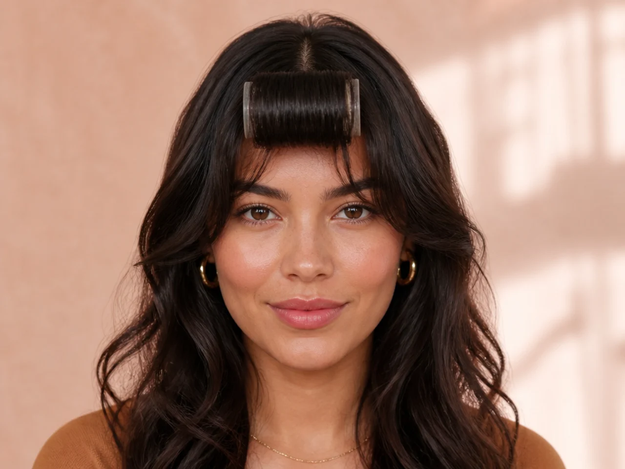 A velcro roller set into a fringe
