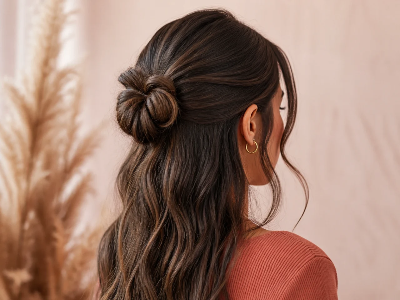 A looped half bun
