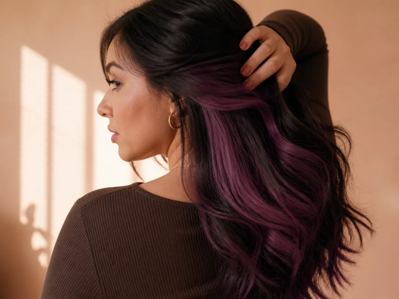 A dark violet peekaboo panel
