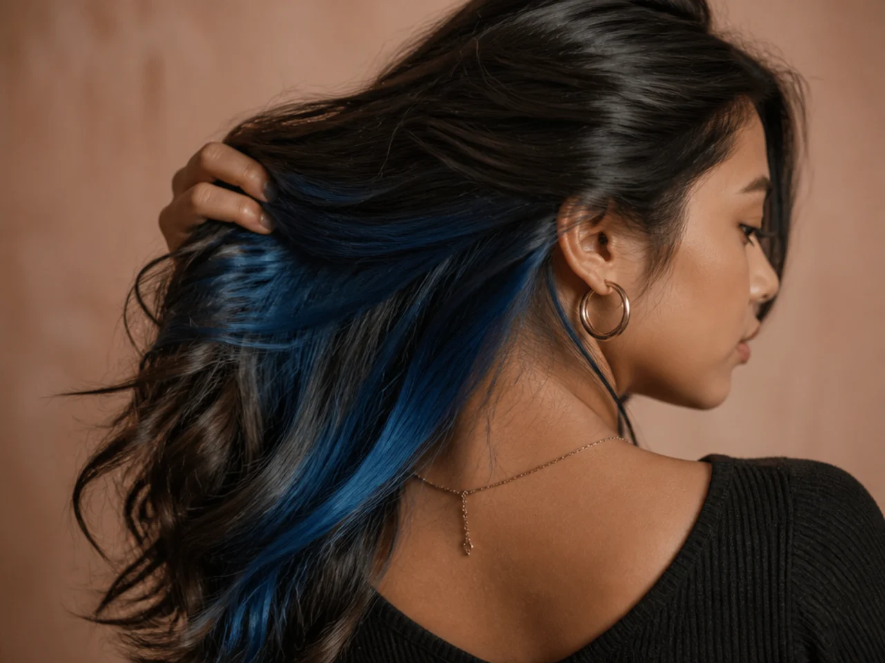 A sapphire blue peekaboo panel