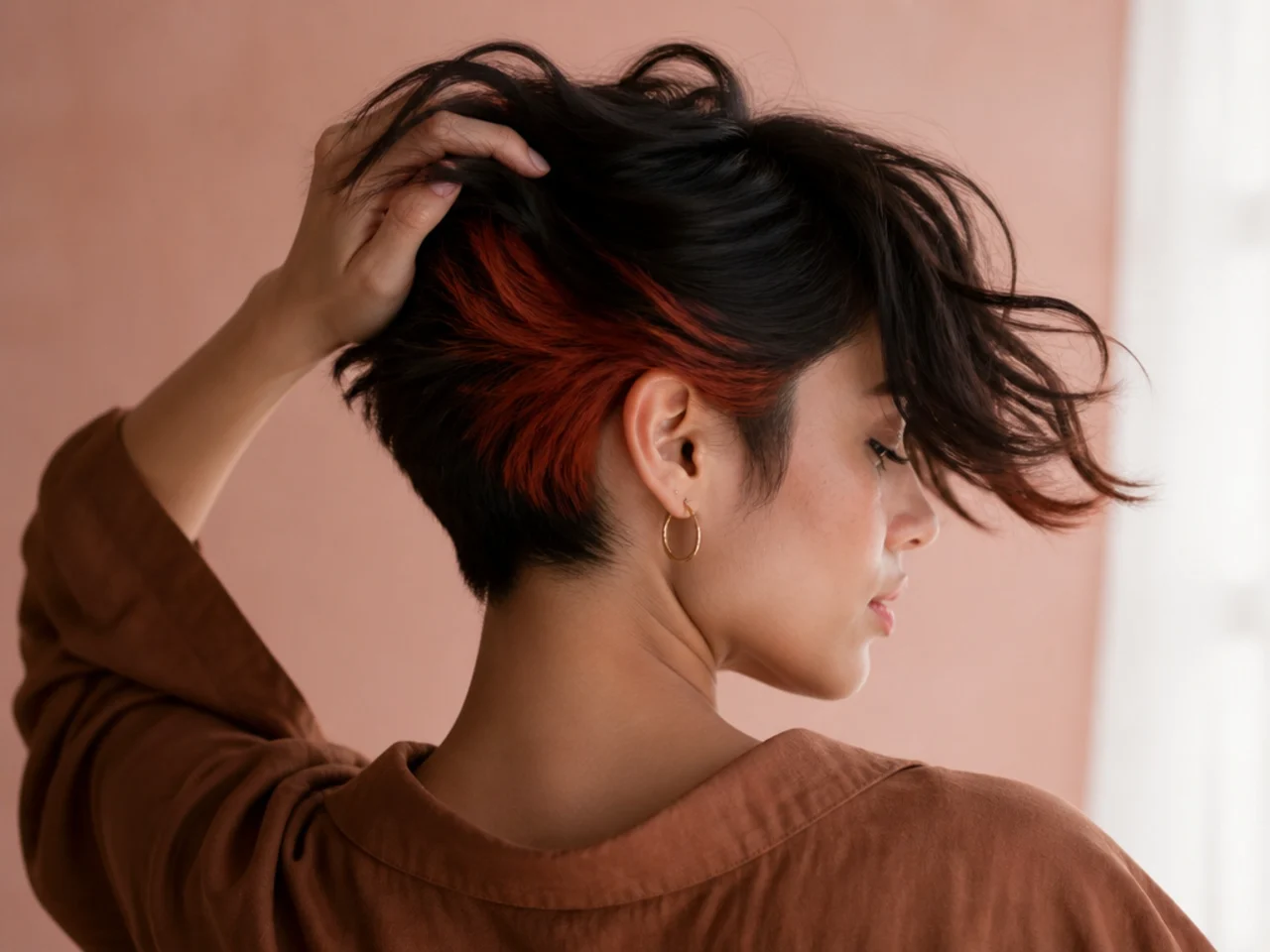 A colour panel on a pixie cut