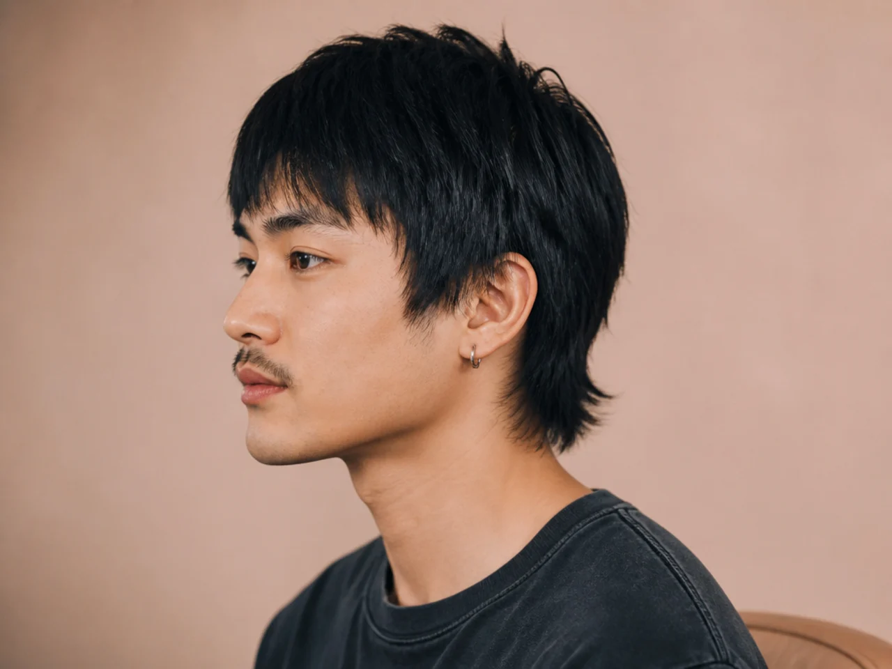 Short straight wolf cut with sharp point-cut top and clean feathered perimeter