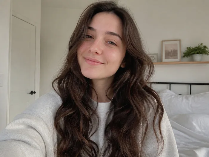 Heatless overnight waves Thanksgiving hairstyle with soft curls