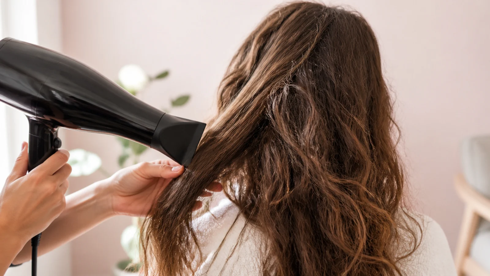 Hair left undisturbed to air dry with hands held away at the sides