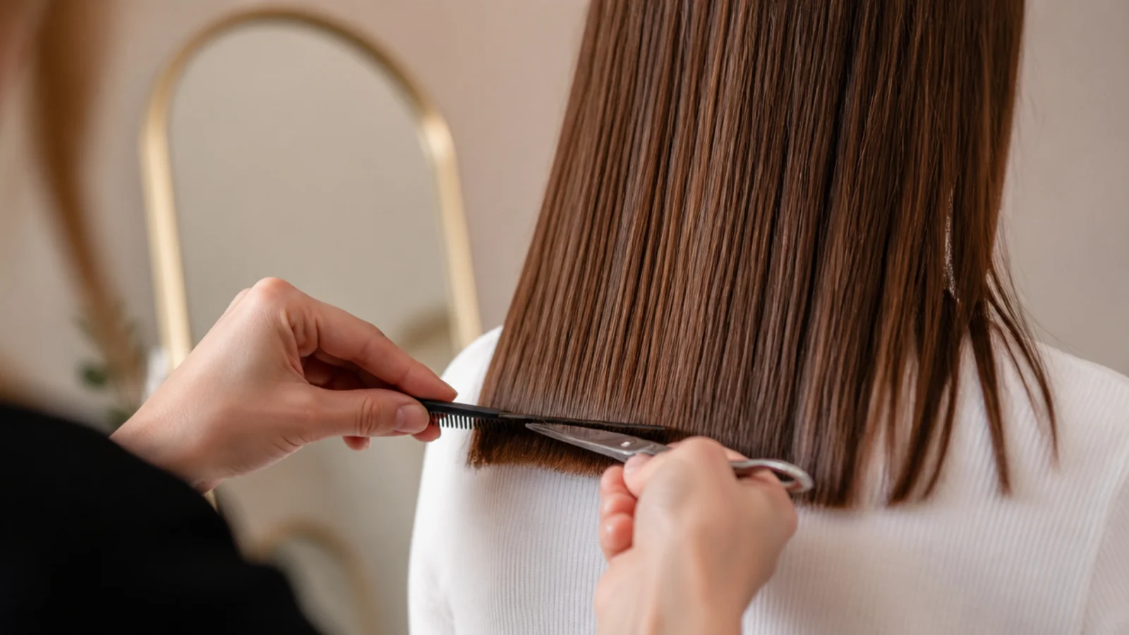 Scissors taking a small amount off blunt cut ends
