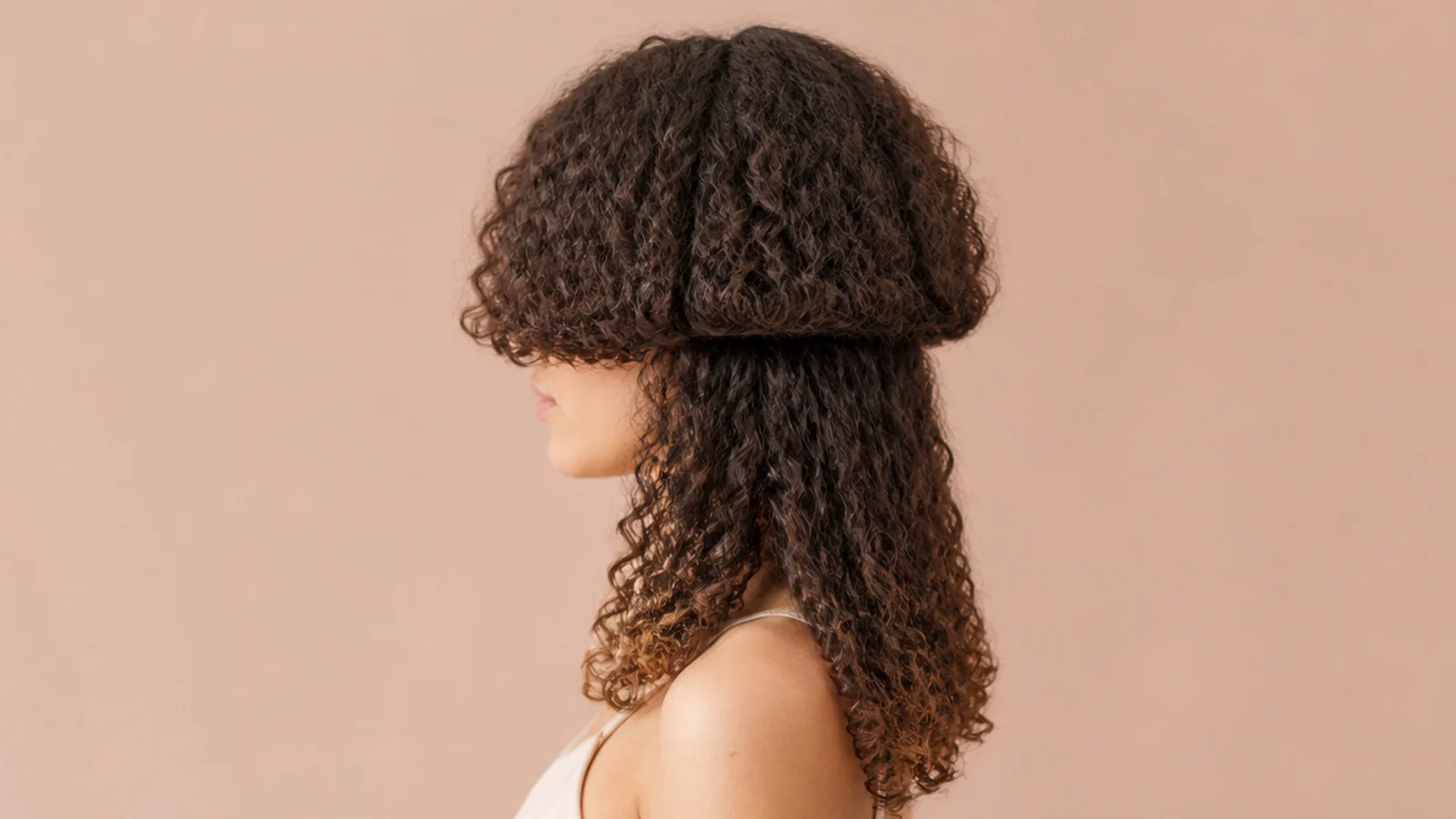Defined spiral curls in both tiers of the cut