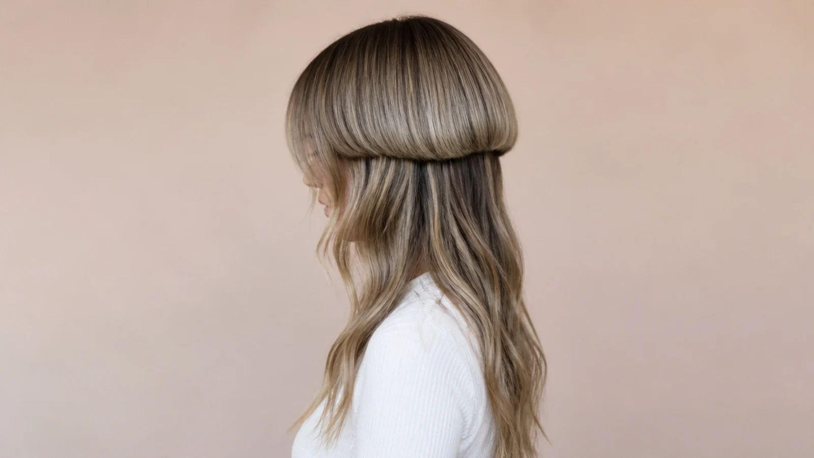 Loose beach waves through long lengths beneath a smooth top layer