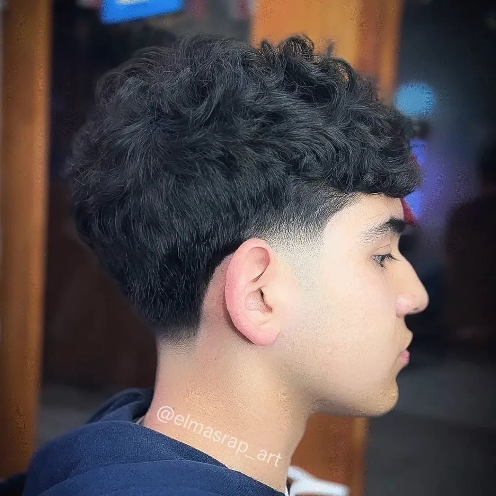 19. Curly Crop Blowout Taper