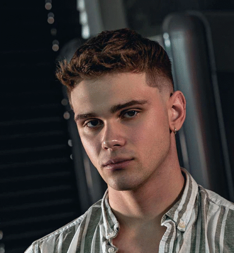 Full Textured Quiff with Low Skin Fade