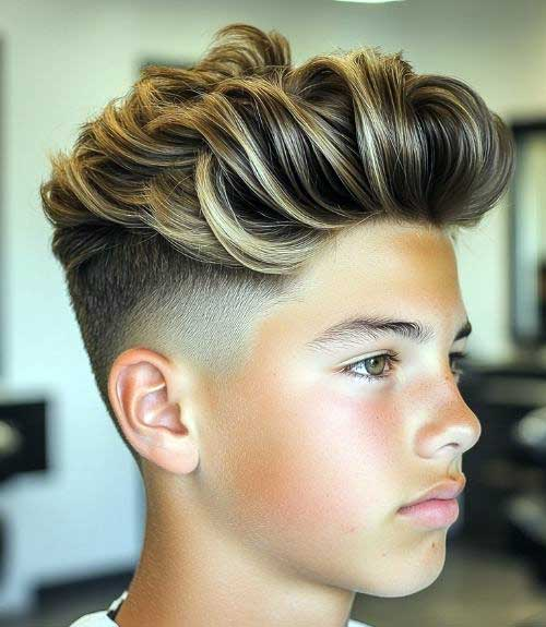 Trendy Blowout with Clean Mid-Cut Taper