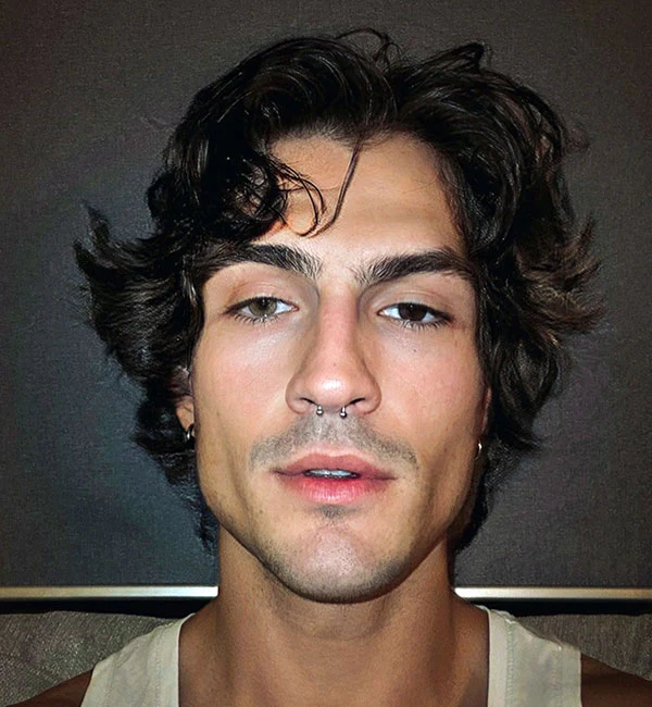 Textured Wavy Middle Part